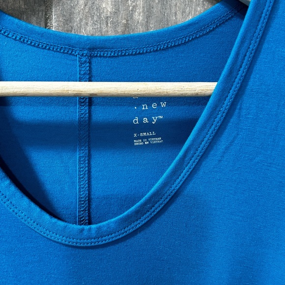XS - Blue Short Sleeve High Low - A New Day Shirt - Picture 3 of 3